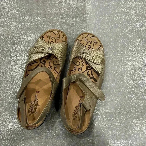 [38/7-7.5]Portofino Gold  Tone Selina Sandals - Picture 2 of 10